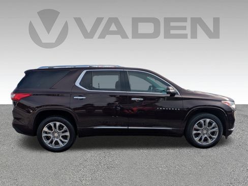 Used 2020 Chevrolet Traverse Premier w/ LPO, Cargo Package image 28