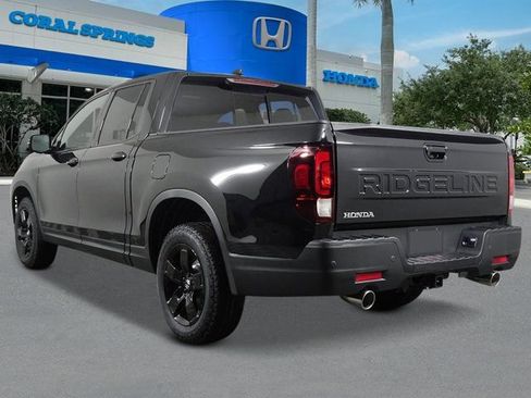 New 2026 Honda Ridgeline Black Edition image 3