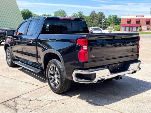 Used 2024 Chevrolet Silverado 1500 LT w/ Z71 Off-Road Package AWD/4WD image 5