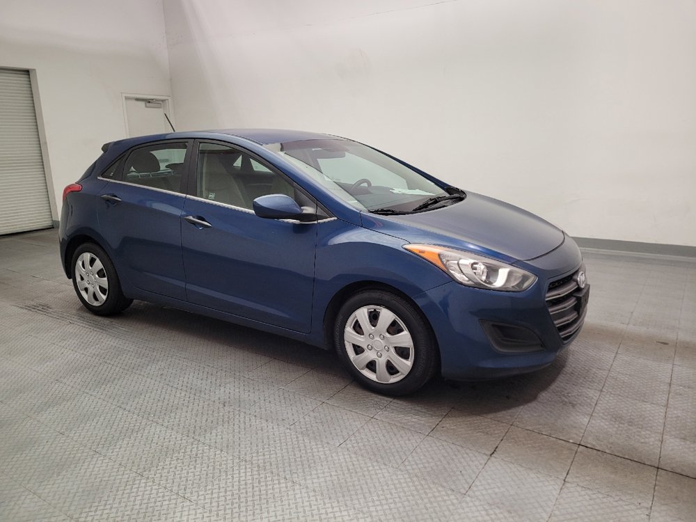 Used 2016 Hyundai Elantra GT FWD image 11