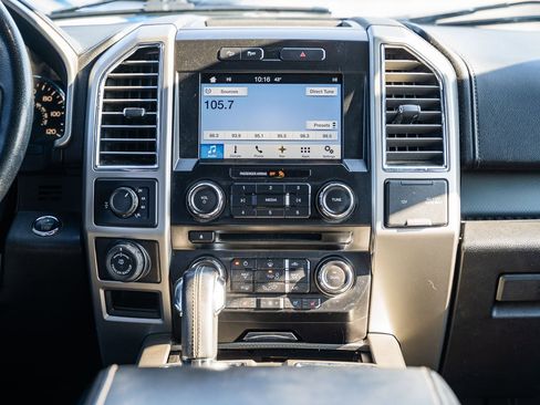 Used 2016 Ford F150 Lariat image 28