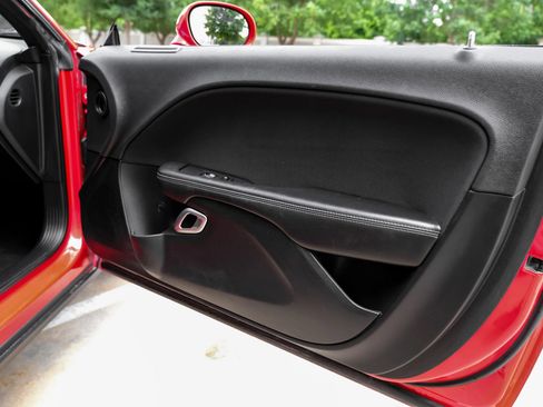 Used 2018 Dodge Challenger SXT RWD image 37