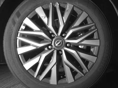 Used 2025 Nissan Altima 2.5 SV image 13