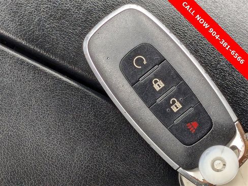 Used 2023 Nissan Rogue SV image 32