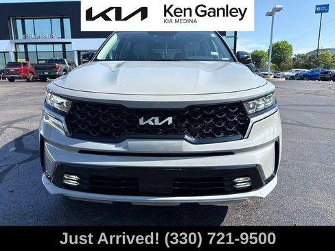 Certified 2023 Kia Sorento SX AWD/4WD image 8
