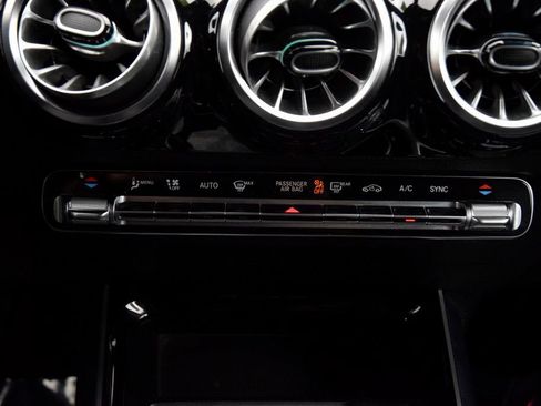 Used 2023 Mercedes-Benz GLA 250 image 26