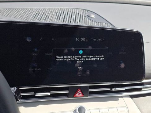 New 2026 Hyundai Elantra Limited FWD image 6