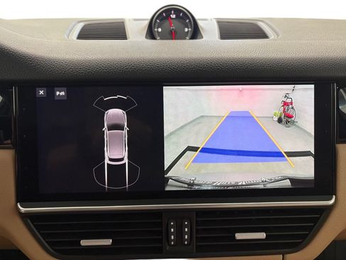 Used 2019 Porsche Cayenne AWD/4WD image 21