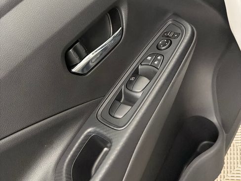 New 2025 Nissan Versa SV w/ Trunk Package image 22