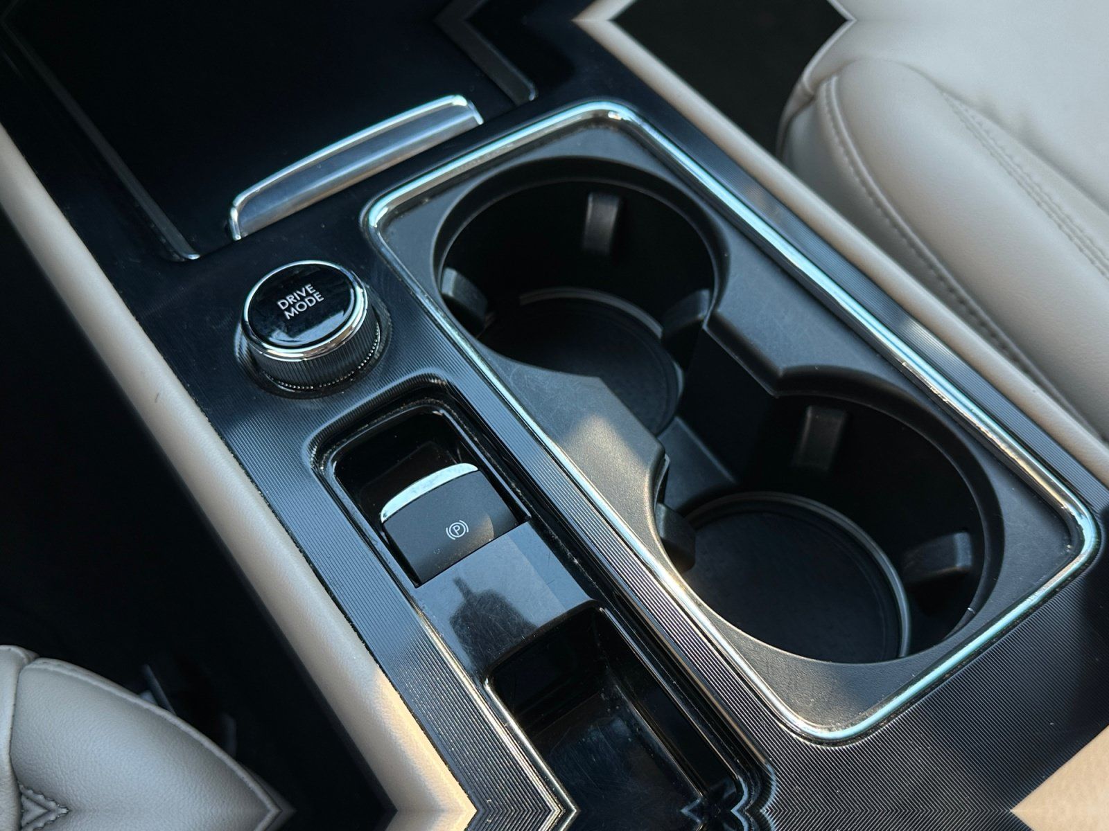 Used 2022 Lincoln Corsair FWD image 27