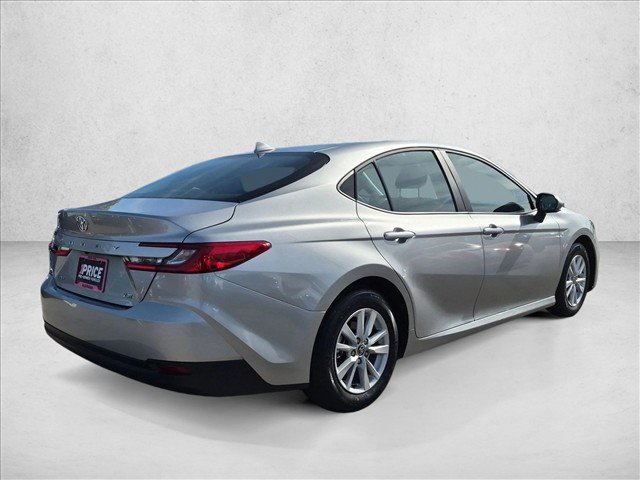 Used 2026 Toyota Camry LE w/ Convenience Package FWD image 5