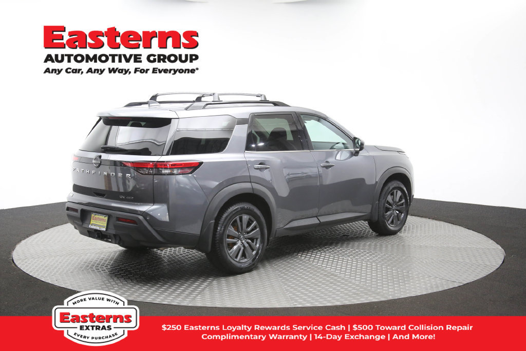 Used 2023 Nissan Pathfinder SV w/ SV Premium Package AWD/4WD image 46