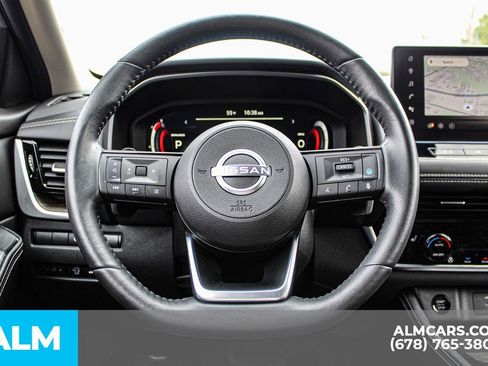 Used 2024 Nissan Rogue Platinum w/ Platinum Premium Package image 26