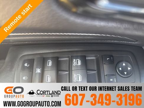 Used 2022 Dodge Durango R/T w/ Blacktop Package AWD/4WD image 25