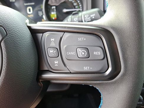 Used 2024 Jeep Wrangler Unlimited Rubicon 4xe w/ Technology Group image 23