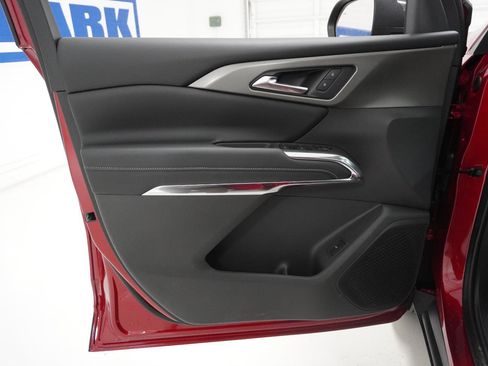 New 2026 Chevrolet Traverse LT w/ Sun and Wheel Package image 13