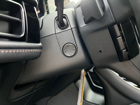 New 2025 Lincoln Aviator Reserve w/ Luxury Package image 17