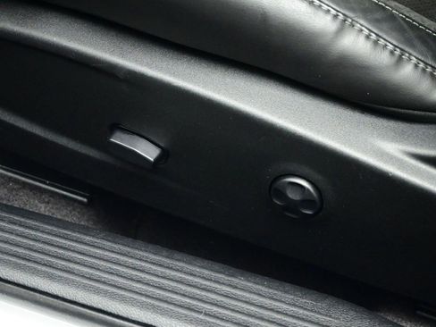 Used 2019 Dodge Challenger R/T w/ Plus Package image 17