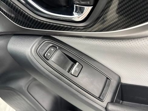 Used 2018 Subaru Crosstrek 2.0i Limited AWD/4WD image 25