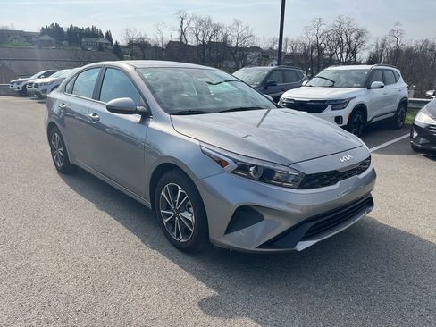 Certified 2024 Kia Forte LXS image 9