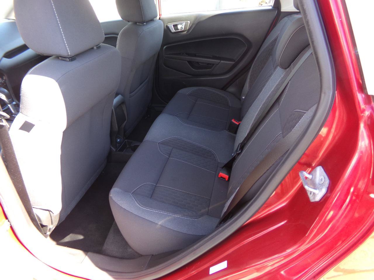 Used 2014 Ford Fiesta SE w/ Equipment Group 201B FWD image 15