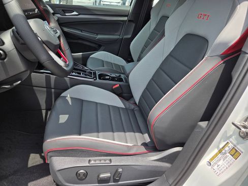 New 2026 Volkswagen GTI SE FWD image 10
