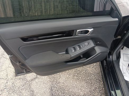 Used 2024 Honda Civic EX image 4