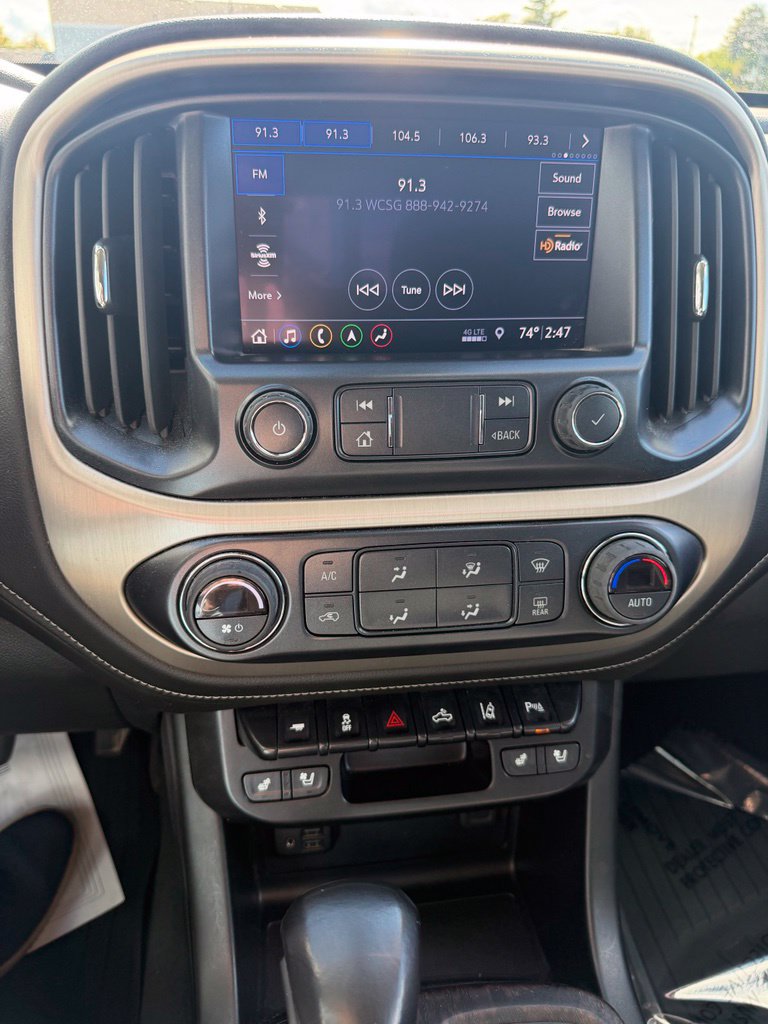 Used 2022 GMC Canyon Denali w/ Denali Black Edition Package AWD/4WD image 13