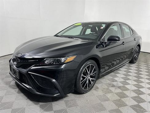 Certified 2023 Toyota Camry SE w/ Cold Weather Package image 3