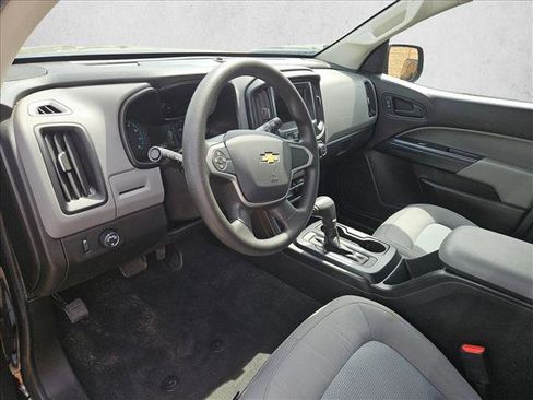 Used 2021 Chevrolet Colorado W/T w/ WT Convenience Package image 12