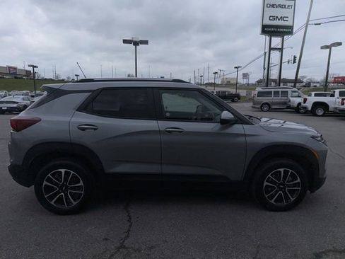 Used 2025 Chevrolet TrailBlazer LT image 8