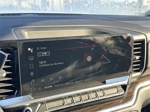 Used 2024 GMC Sierra 2500 SLE w/ SLE Value Package; image 17