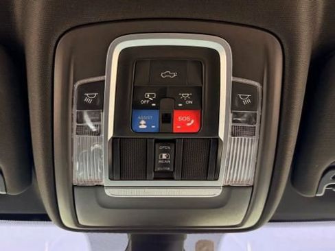 Used 2020 RAM 2500 Laramie image 43