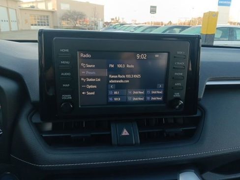 Used 2019 Toyota RAV4 XLE image 16