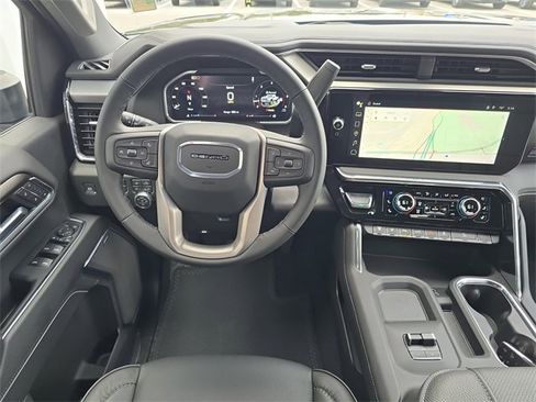 New 2026 GMC Sierra 2500 Denali w/ Denali Reserve Package image 13