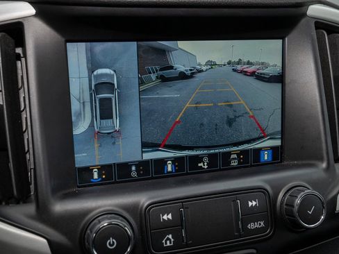 Used 2022 GMC Terrain SLT w/ Tech Package image 8