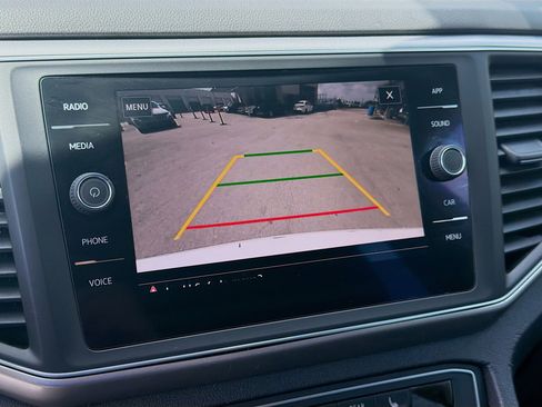 Used 2018 Volkswagen Atlas SE image 13