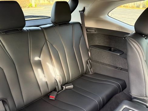 Used 2022 Acura MDX SH-AWD image 28