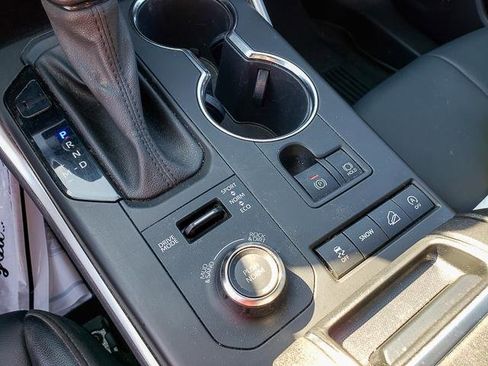 Used 2022 Toyota Highlander XSE image 13