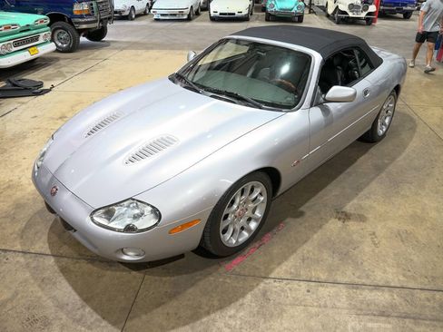 Used 2001 Jaguar XK8 Convertible RWD image 29