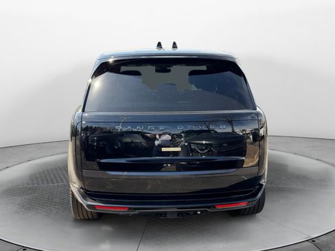 Certified 2024 Land Rover Range Rover SE image 6