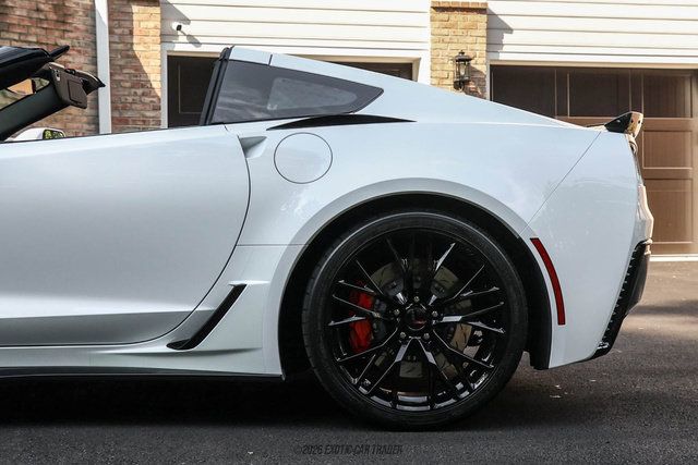 Used 2016 Chevrolet Corvette Z06 w/ 2LZ Preferred Equipment Group RWD image 5