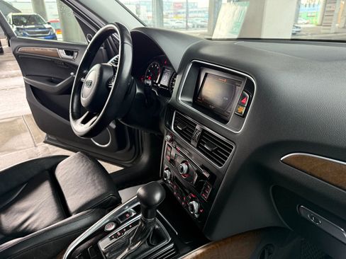 Used 2013 Audi Q5 3.0T Premium Plus w/ Sport Interior Pkg image 28