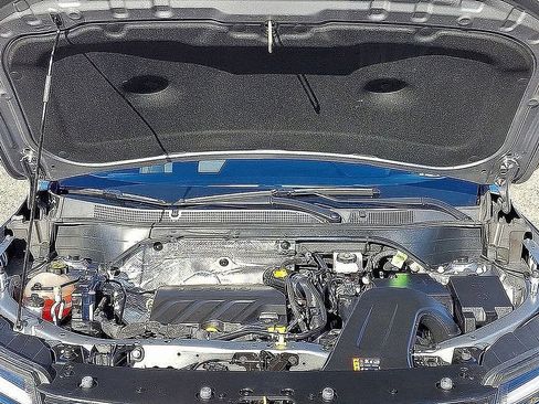 Used 2024 Chevrolet Trax LT w/ Driver Confidence Package image 33