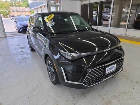 Certified 2023 Kia Soul EX image 7