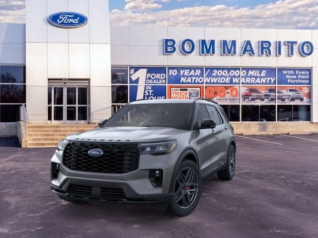 New 2026 Ford Explorer ST-Line w/ ST-Line Street Pack AWD/4WD image 2