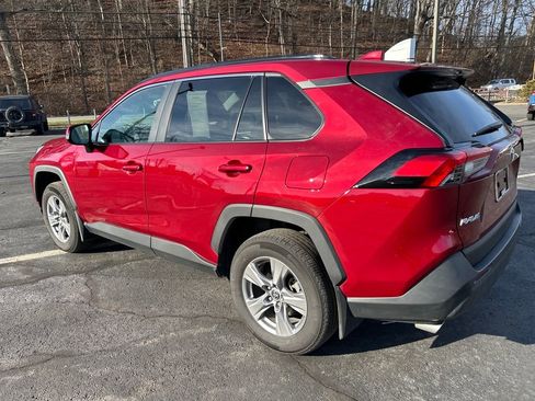 Used 2025 Toyota RAV4 XLE image 4