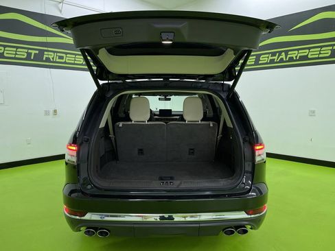 Used 2020 Lincoln Aviator Reserve w/ Equipment Group 201A image 9