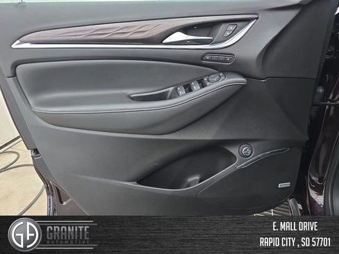 Used 2023 Buick Enclave Avenir w/ Trailering Package, 5000 lbs. image 10