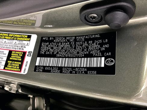 New 2025 Lexus ES 350 image 17